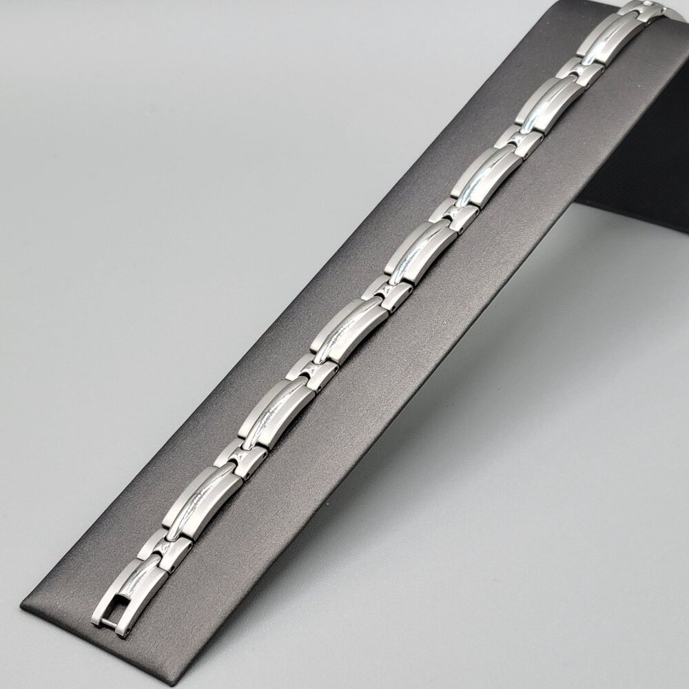 Stainless Steel Mens Bracelet 8 Inch Silver Tone Link Chain Fold Over Clasp